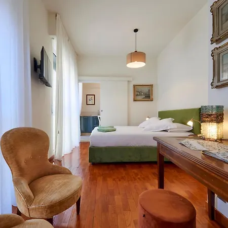 Verde Acqua Two Apartments Lecco Exterior photo